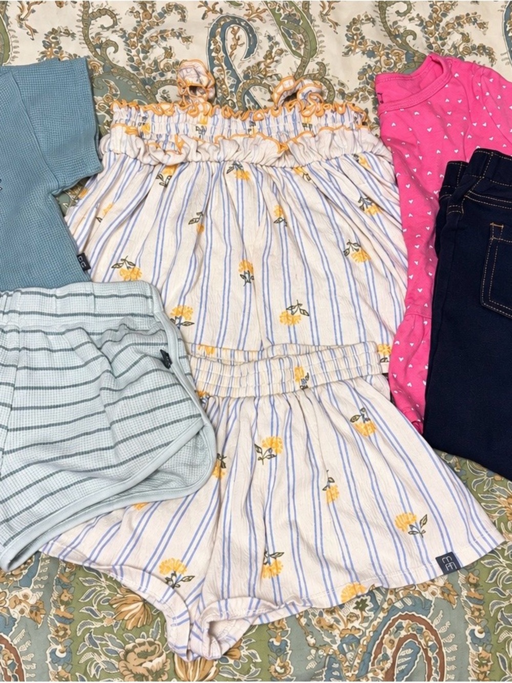 Girls 4T Clothing Bundle โ Carterโs, Cat & Jack & Modern Moments - 6 pieces